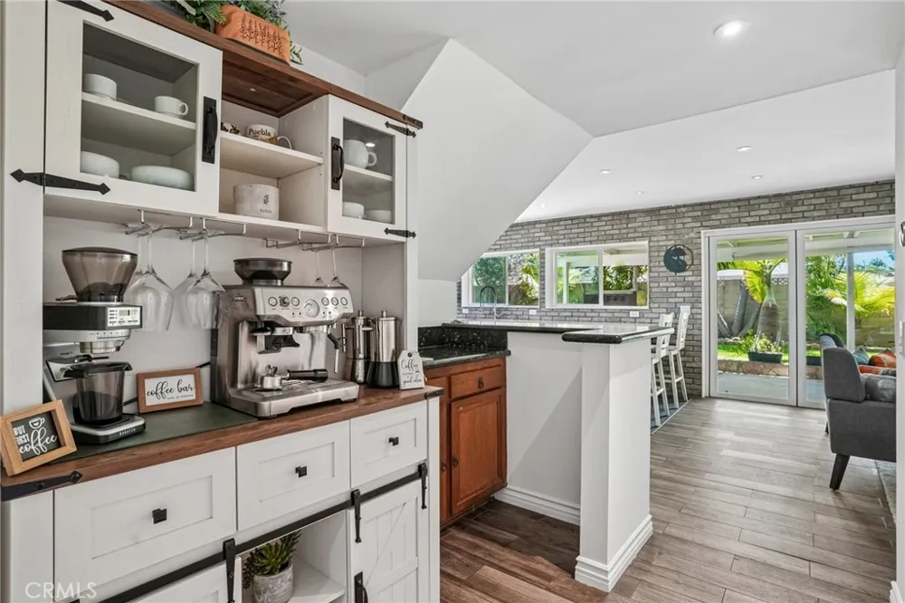 11652 Corinth Fountain Valley, CA 92708