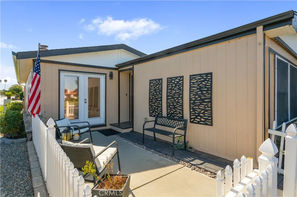 1406 Tobago Drive Hemet, CA 92543