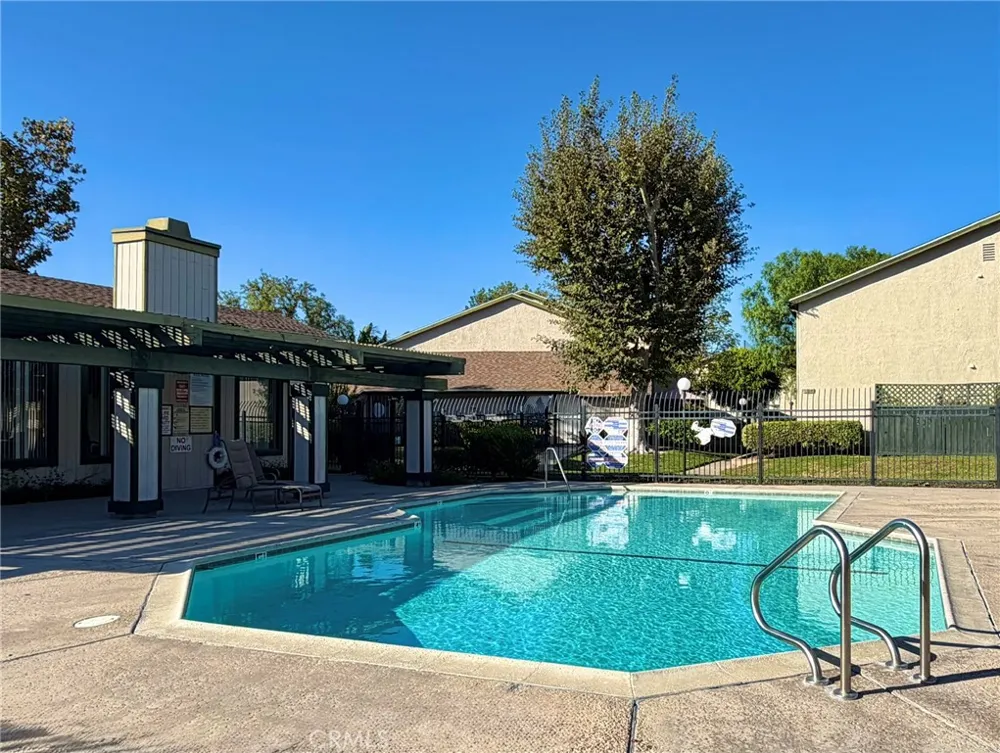 23216 Orange Ave #7 Lake Forest, CA 92630