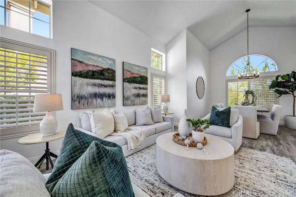 40 San Mateo Rancho Santa Margarita, CA 92688