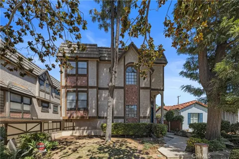 412 Bushnell
