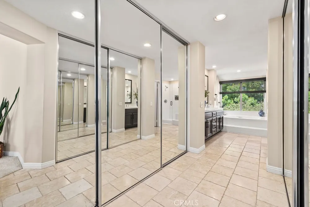 15 Highpoint Rancho Santa Margarita, CA 92679