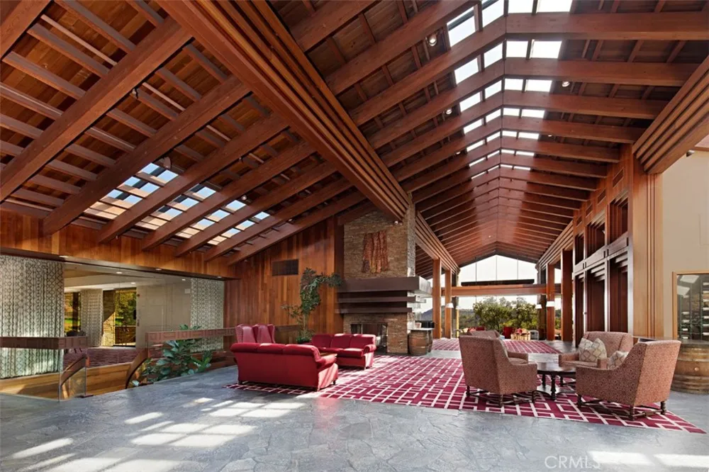 15 Highpoint Rancho Santa Margarita, CA 92679