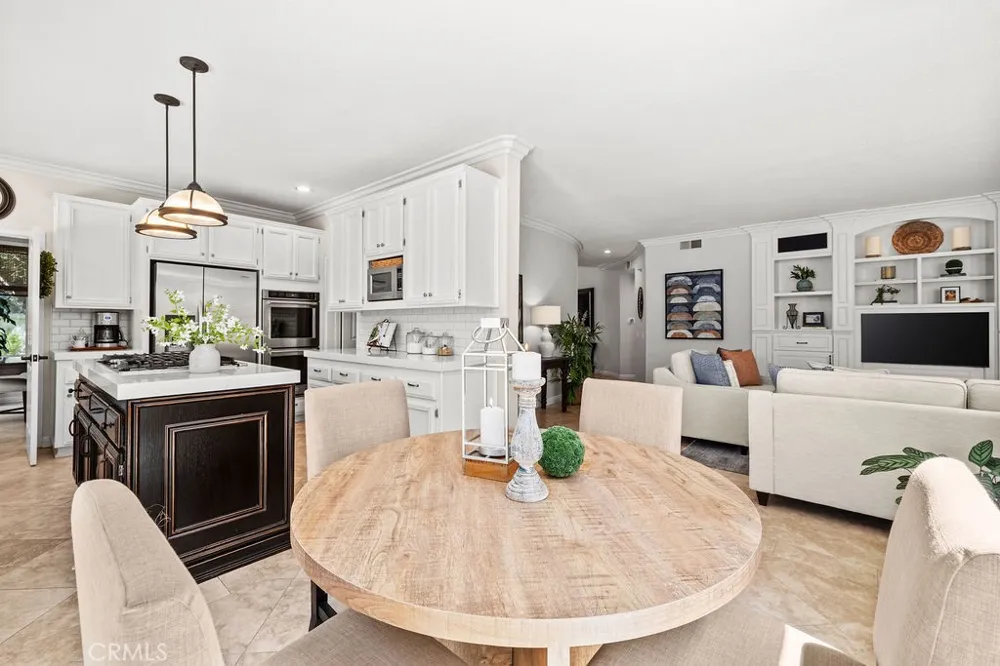 15 Highpoint Rancho Santa Margarita, CA 92679