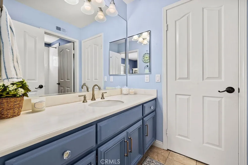 15 Highpoint Rancho Santa Margarita, CA 92679