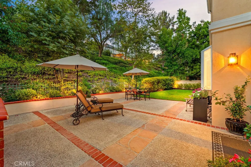 15 Highpoint Rancho Santa Margarita, CA 92679