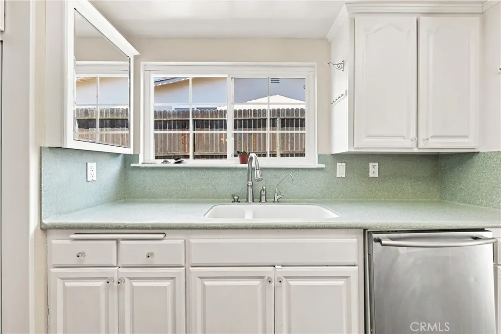 342 Ridgeway Ventura, CA 93004