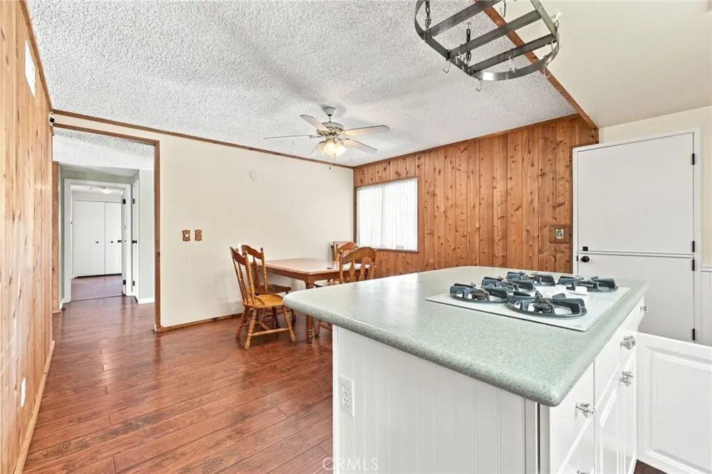 342 Ridgeway Ventura, CA 93004