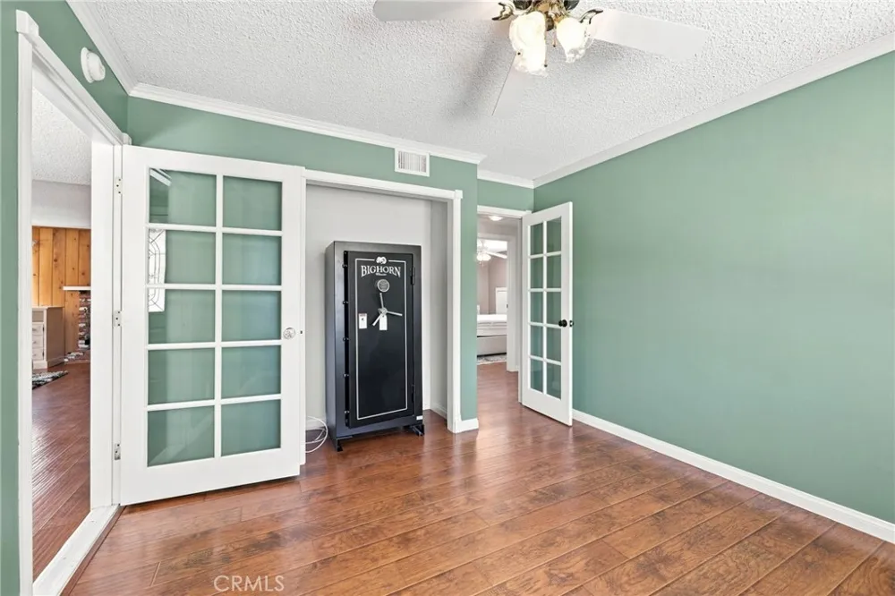 342 Ridgeway Ventura, CA 93004