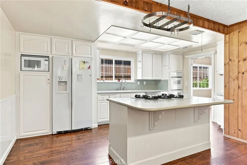 342 Ridgeway Ventura, CA 93004