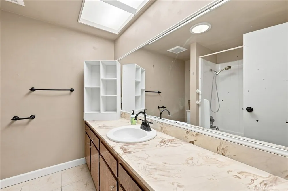 342 Ridgeway Ventura, CA 93004