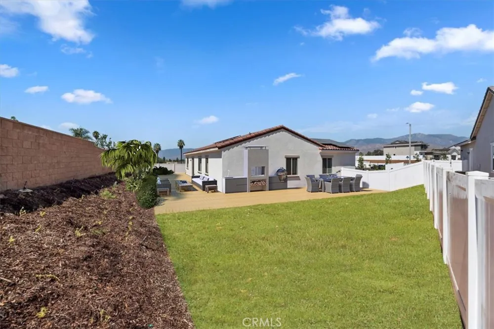 1420 E Moore Street Redlands, CA 92374