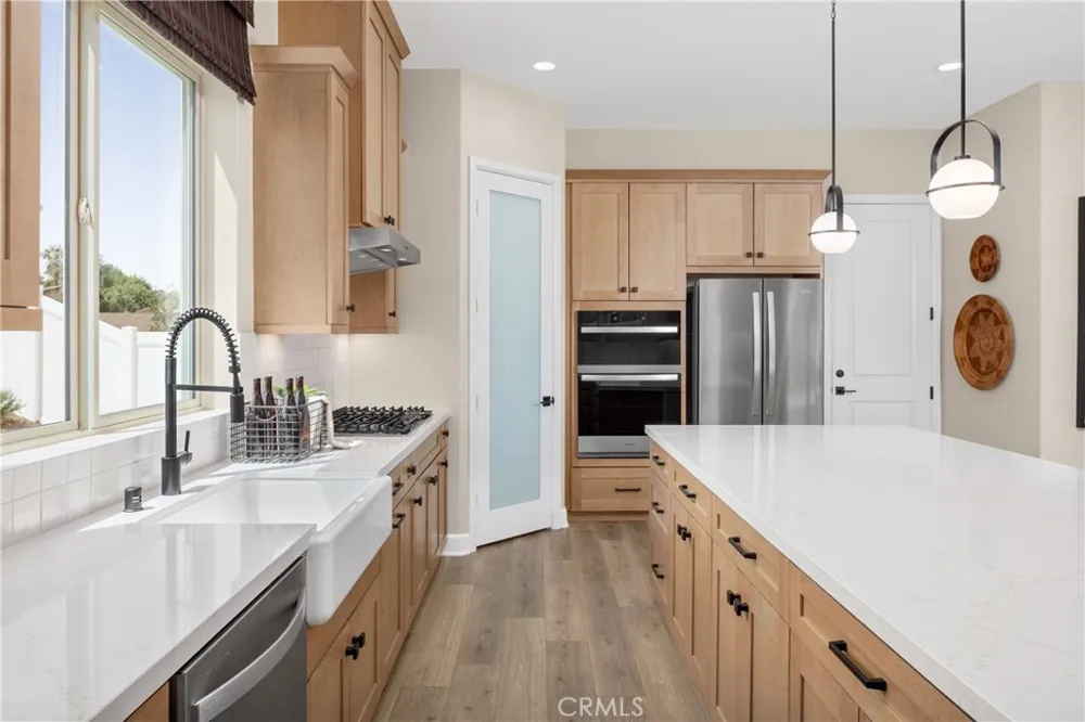 1431 Moore Street Redlands, CA 92374