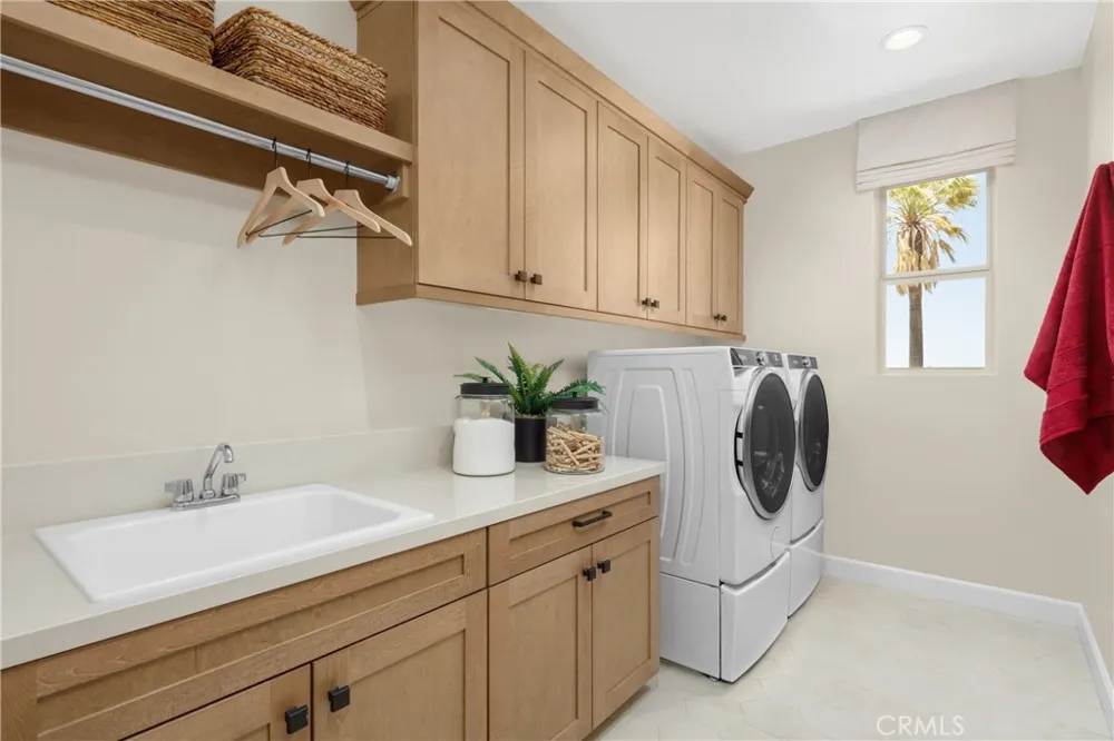 1431 Moore Street Redlands, CA 92374
