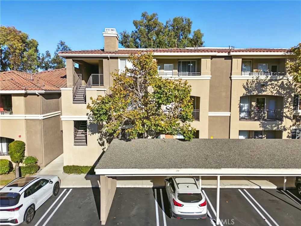 22681 Oakgrove #225 Aliso Viejo, CA 92656
