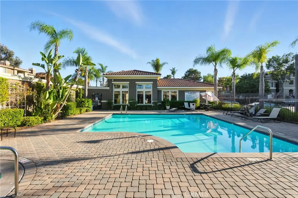 22681 Oakgrove #225 Aliso Viejo, CA 92656
