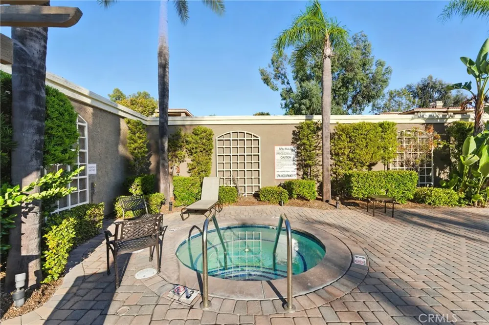 22681 Oakgrove #225 Aliso Viejo, CA 92656