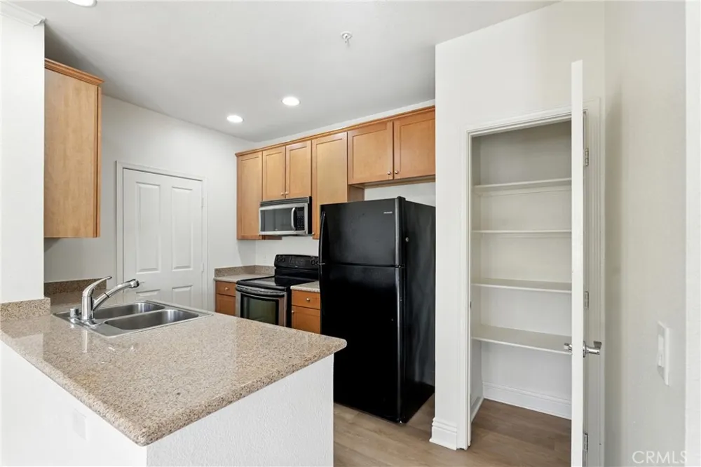 22681 Oakgrove #225 Aliso Viejo, CA 92656