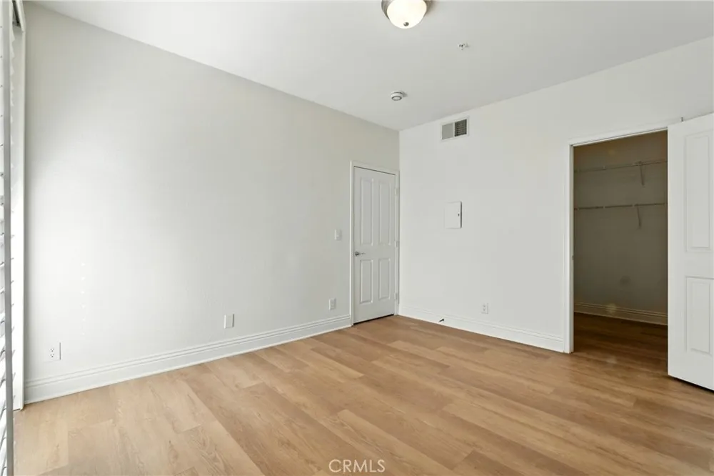 22681 Oakgrove #225 Aliso Viejo, CA 92656