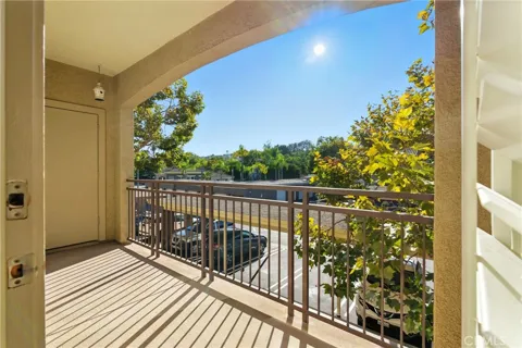 22681 Oakgrove #225