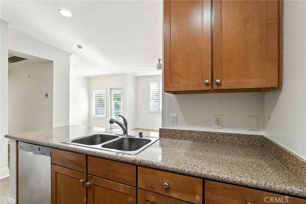 22681 Oakgrove #225 Aliso Viejo, CA 92656