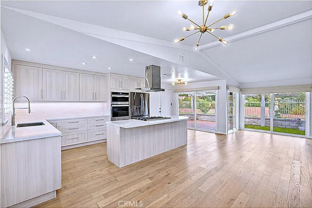 28212 VIA CERNUDA Mission Viejo, CA 92692