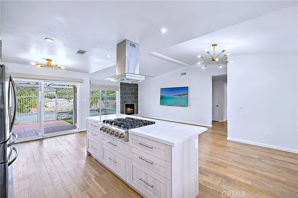 28212 VIA CERNUDA Mission Viejo, CA 92692