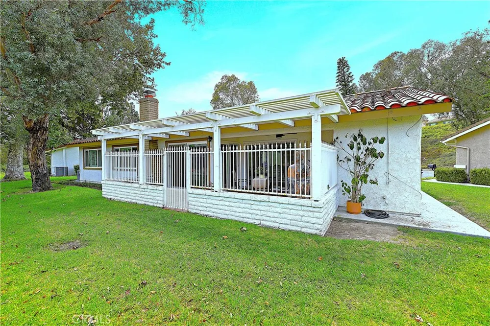 28212 VIA CERNUDA Mission Viejo, CA 92692