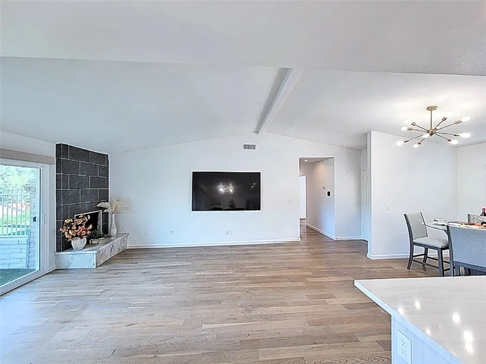 28212 VIA CERNUDA Mission Viejo, CA 92692