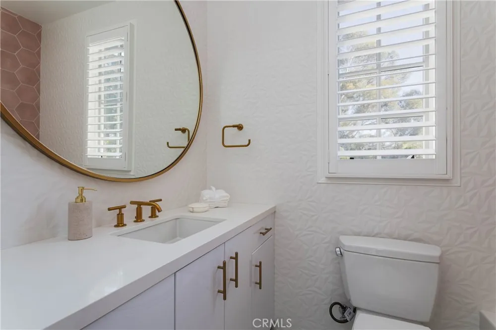 11236 Amberdale Drive Tustin, CA 92782