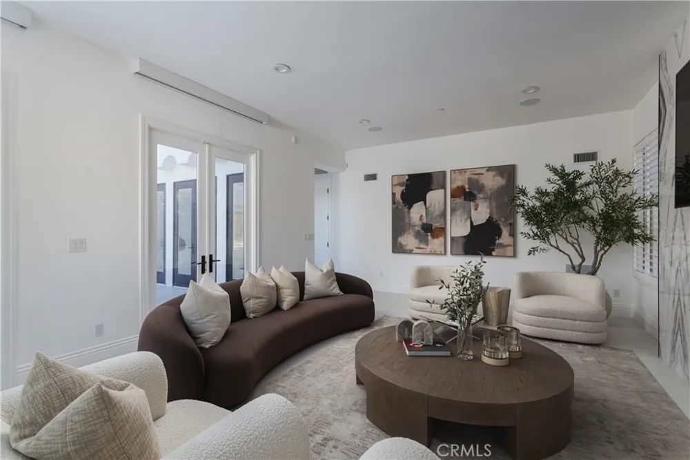 11236 Amberdale Drive Tustin, CA 92782