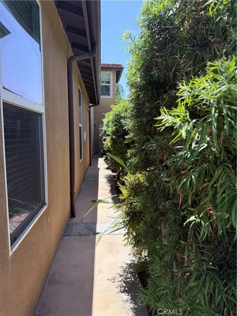 5 Stonegate Irvine, CA 92602