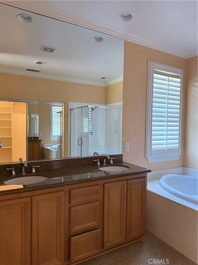 5 Stonegate Irvine, CA 92602