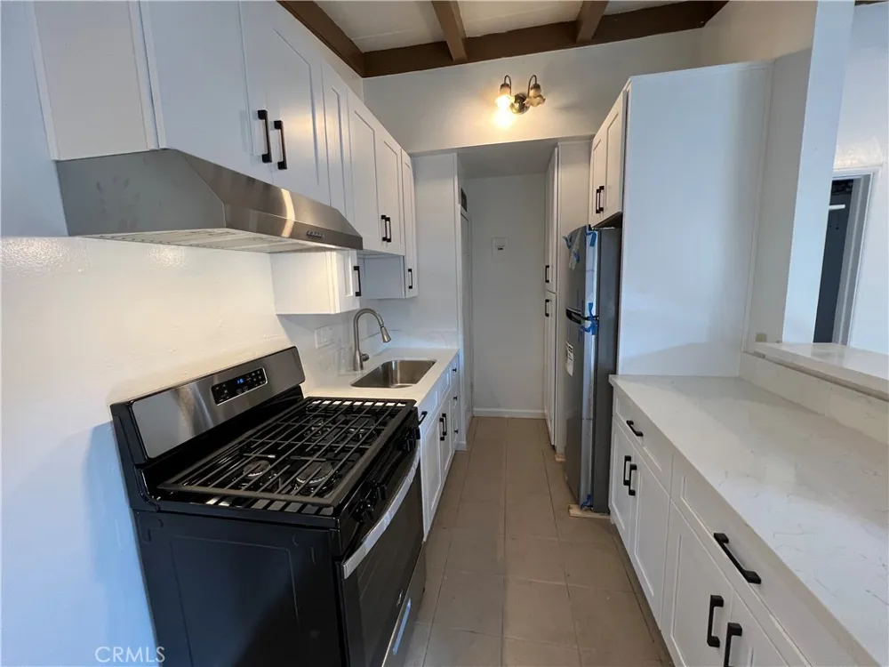 240 W Mayfair Orange, CA 92867