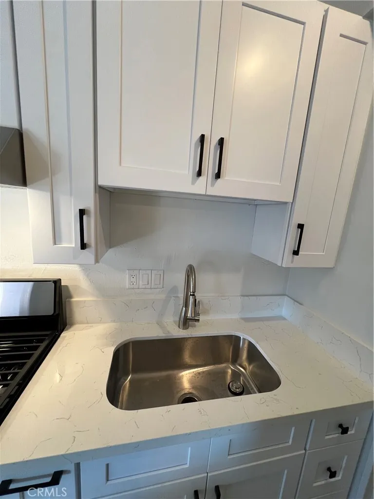 240 W Mayfair Orange, CA 92867