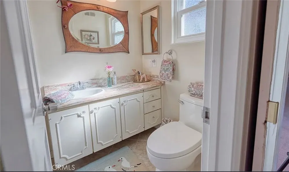 16711 Greenview Huntington Beach, CA 92649