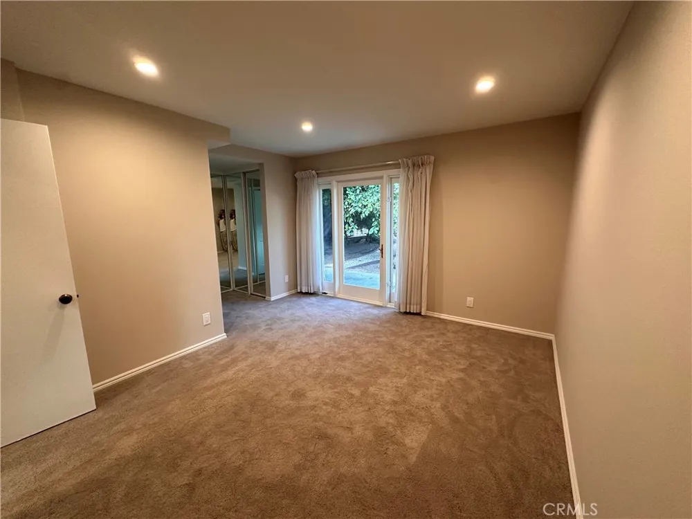 16711 Greenview Huntington Beach, CA 92649
