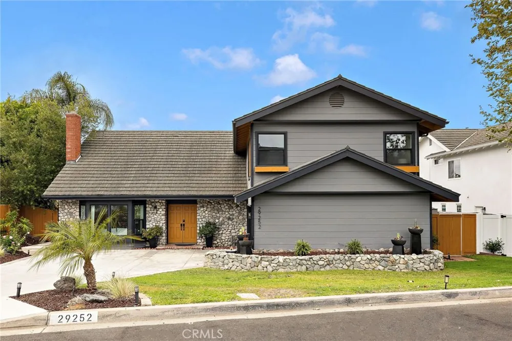 29252 Country Hills San Juan Capistrano, CA 92675