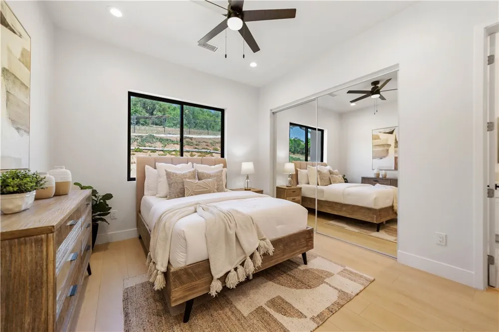 2027 Via Monserate Fallbrook, CA 92028
