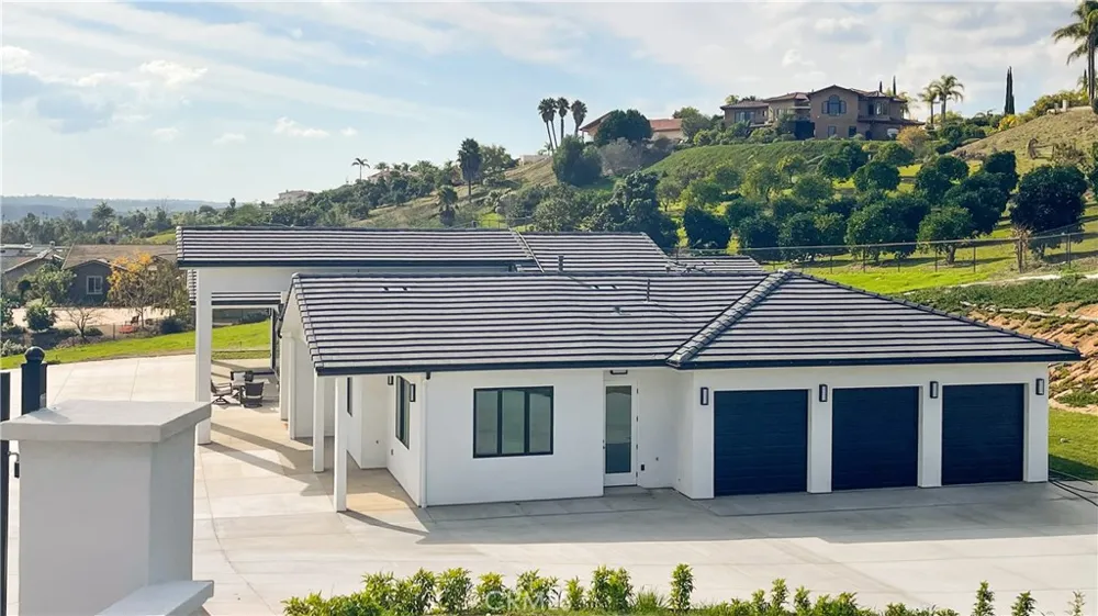 2027 Via Monserate Fallbrook, CA 92028