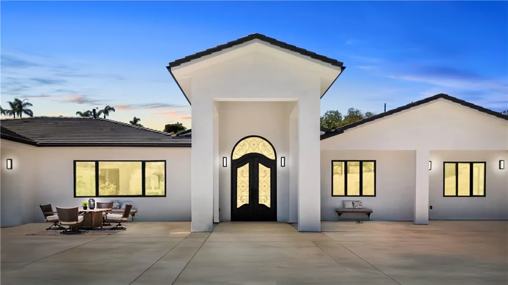 2027 Via Monserate Fallbrook, CA 92028