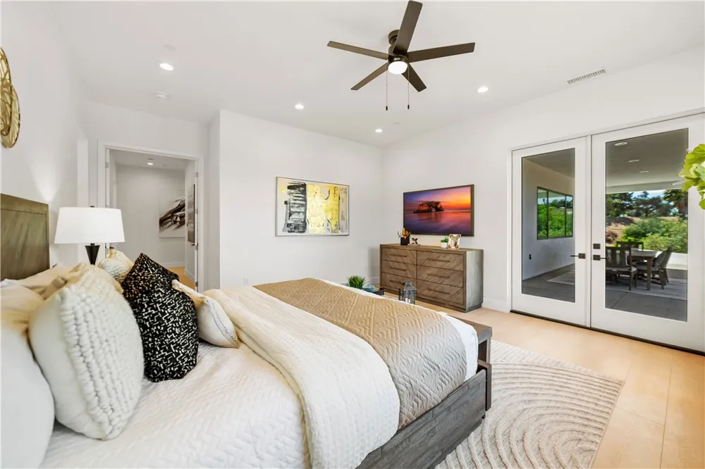 2027 Via Monserate Fallbrook, CA 92028