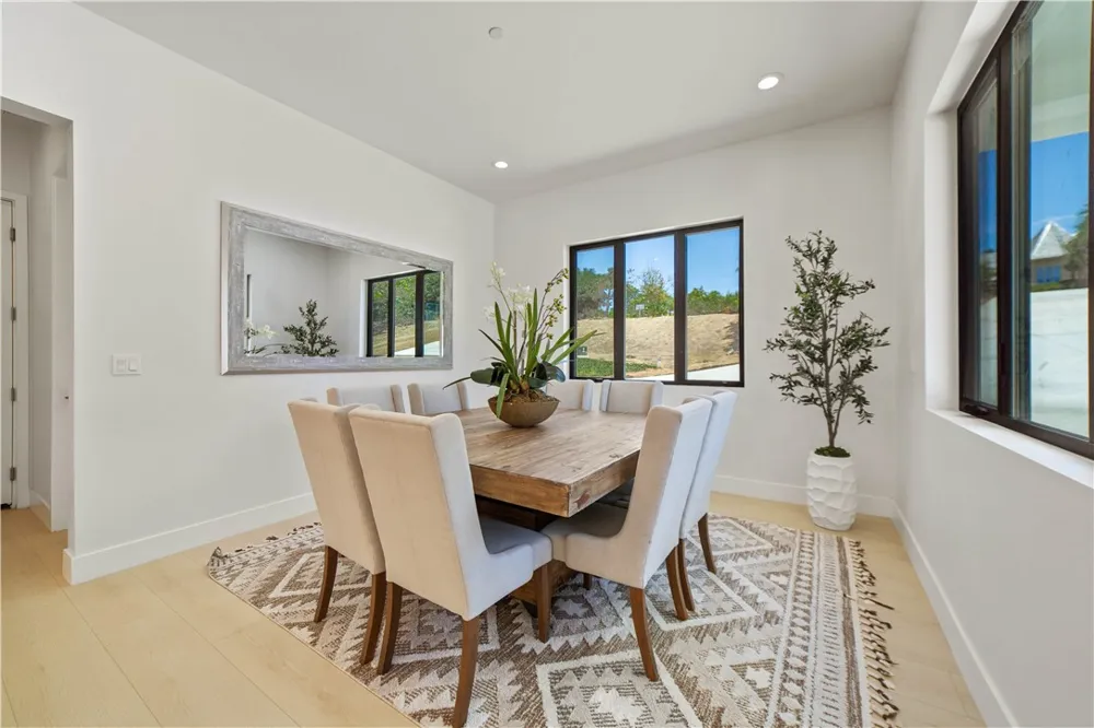 2027 Via Monserate Fallbrook, CA 92028