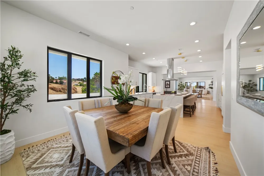 2027 Via Monserate Fallbrook, CA 92028
