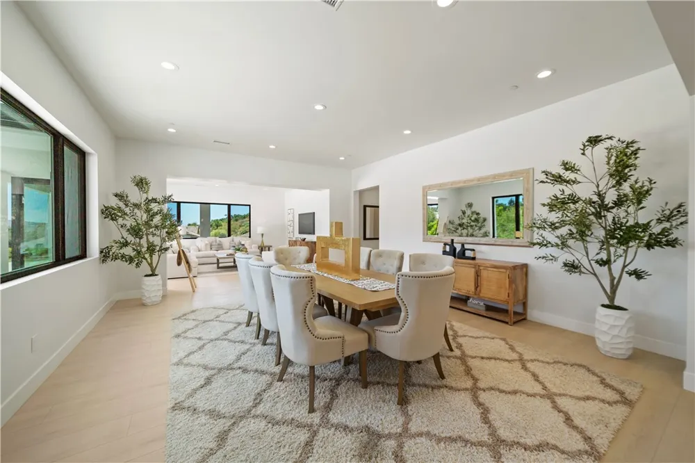 2027 Via Monserate Fallbrook, CA 92028