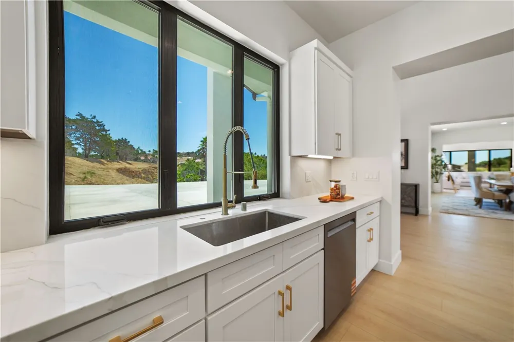 2027 Via Monserate Fallbrook, CA 92028