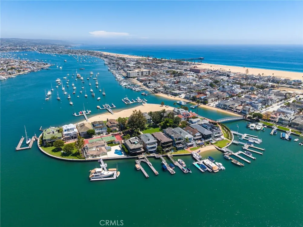 21 Bay Island Newport Beach, CA 92661