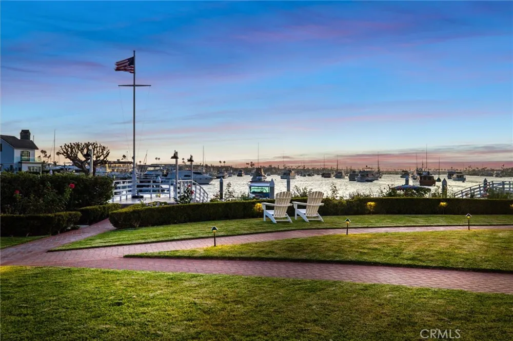 21 Bay Island Newport Beach, CA 92661