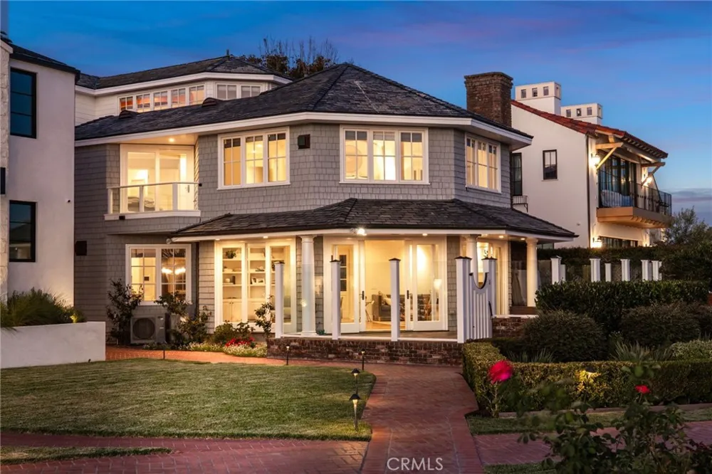 21 Bay Island Newport Beach, CA 92661