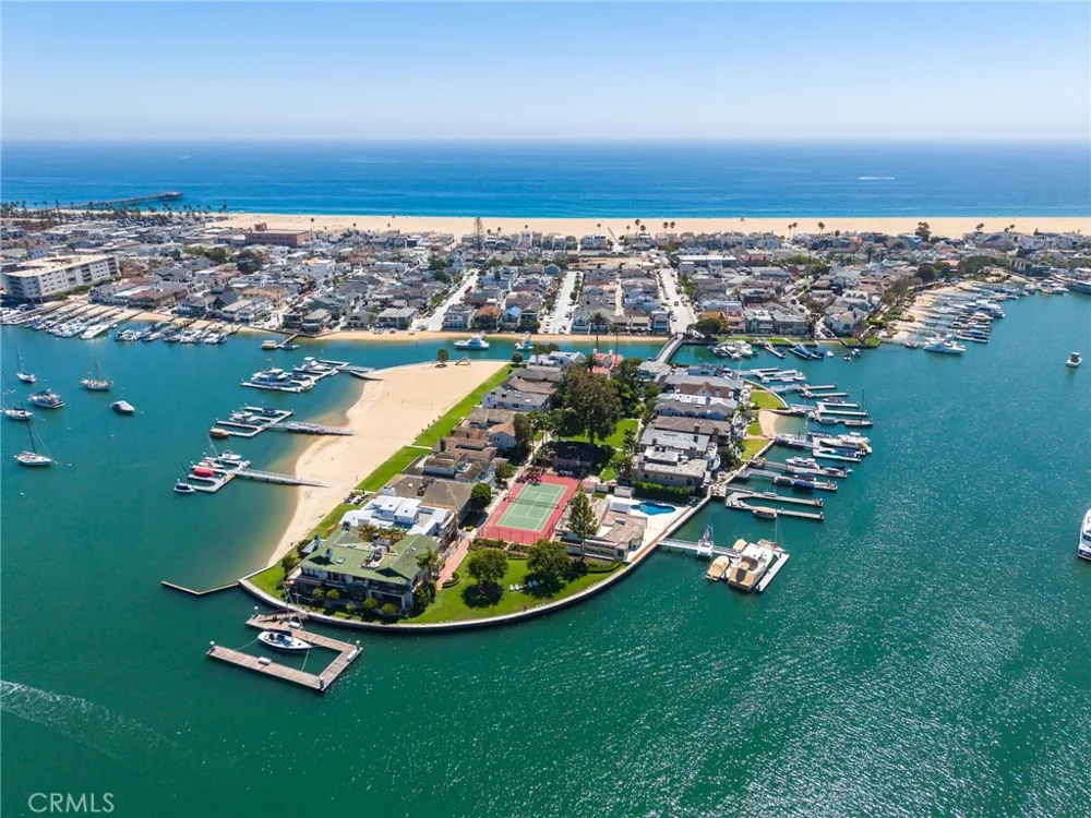 21 Bay Island Newport Beach, CA 92661